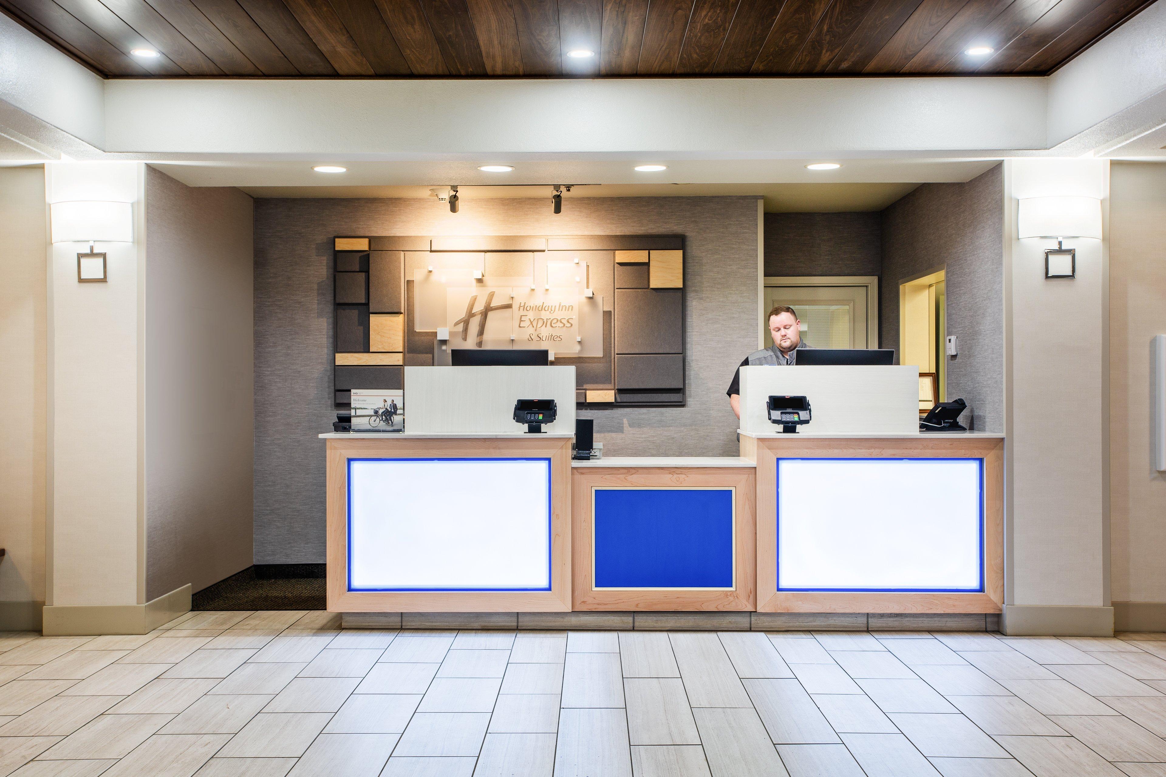 Holiday Inn Express Hotel & Suites Lewisburg By Ihg Exterior foto