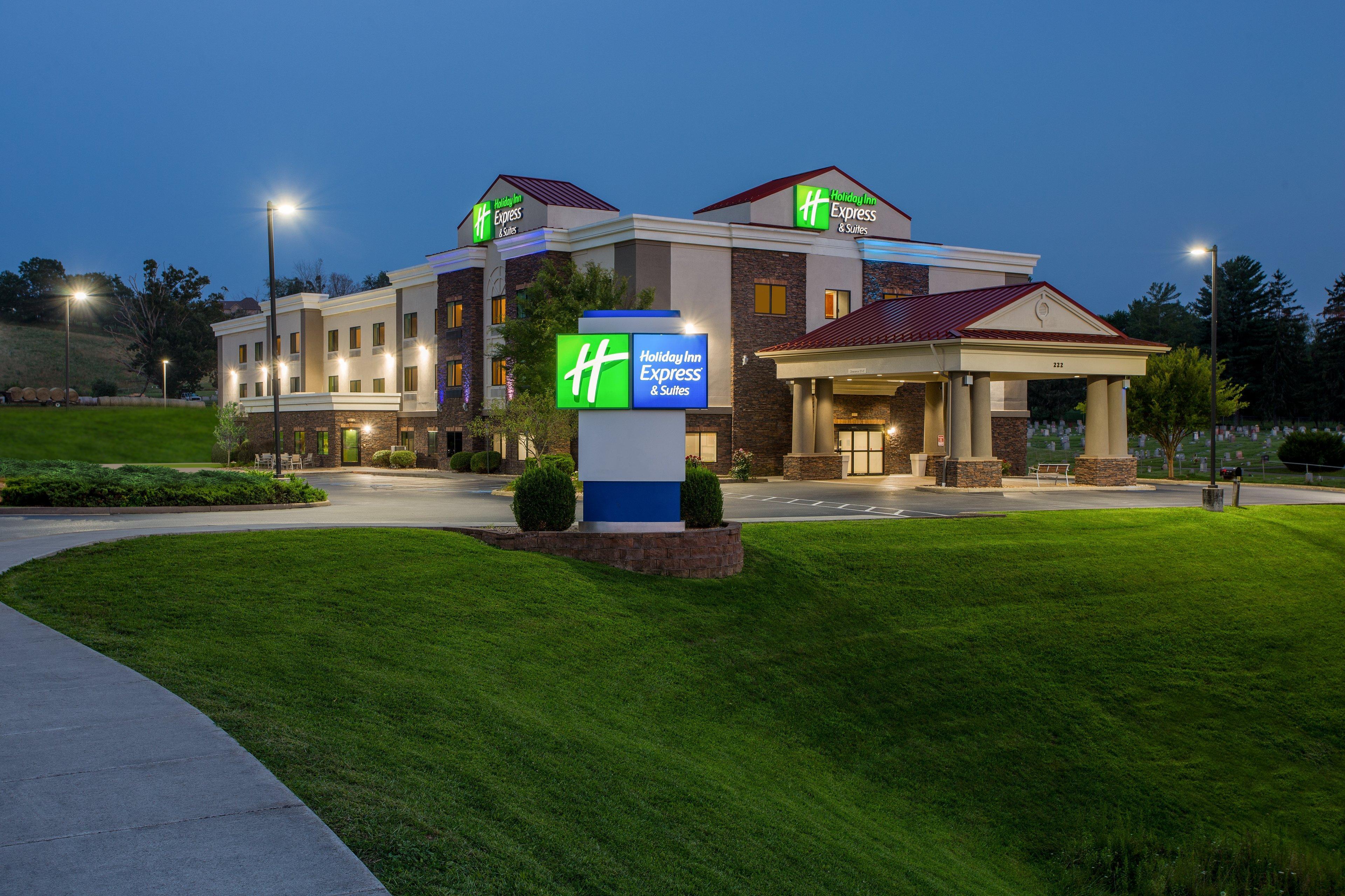 Holiday Inn Express Hotel & Suites Lewisburg By Ihg Exterior foto